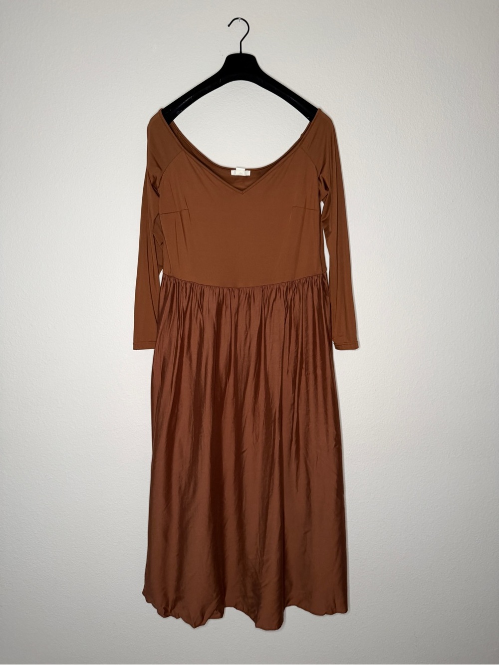 Women’s Camel Long Sleeve V-Neck Midi Dress